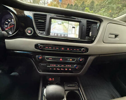 Коричневый Киа Седона, объемом двигателя 3.34 л и пробегом 108 тыс. км за 17000 $, фото 8 на Automoto.ua