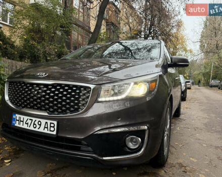 Коричневый Киа Седона, объемом двигателя 3.34 л и пробегом 108 тыс. км за 17000 $, фото 1 на Automoto.ua