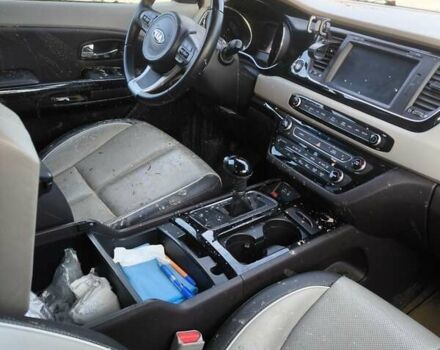 Червоний Кіа Седона, об'ємом двигуна 3.34 л та пробігом 35 тис. км за 6500 $, фото 3 на Automoto.ua