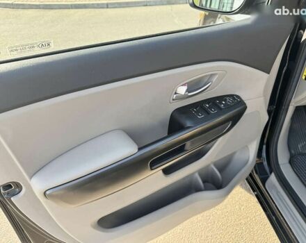 Киа Седона, объемом двигателя 3.3 л и пробегом 177 тыс. км за 14990 $, фото 16 на Automoto.ua