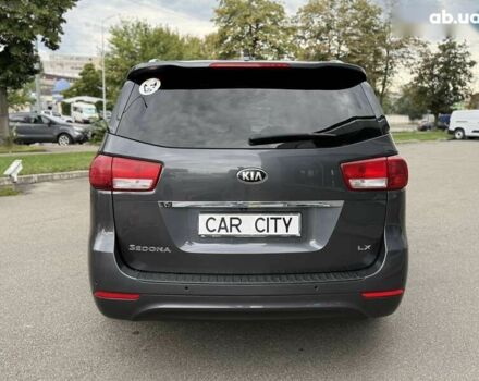 Кіа Седона, об'ємом двигуна 3.3 л та пробігом 125 тис. км за 16800 $, фото 5 на Automoto.ua