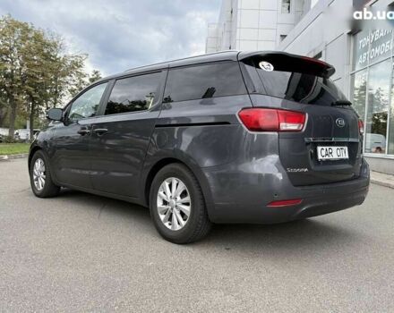 Киа Седона, объемом двигателя 3.3 л и пробегом 125 тыс. км за 15300 $, фото 4 на Automoto.ua