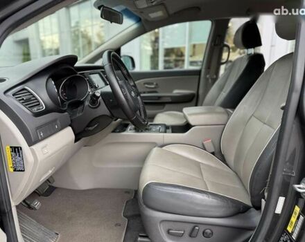 Кіа Седона, об'ємом двигуна 3.3 л та пробігом 125 тис. км за 16800 $, фото 15 на Automoto.ua