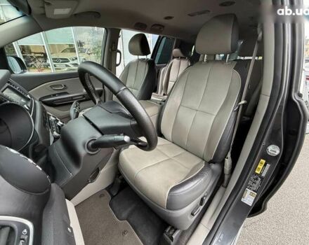 Киа Седона, объемом двигателя 3.3 л и пробегом 125 тыс. км за 15300 $, фото 13 на Automoto.ua