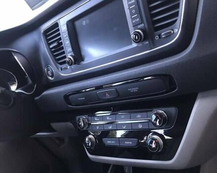 Сірий Кіа Седона, об'ємом двигуна 3.34 л та пробігом 110 тис. км за 19500 $, фото 11 на Automoto.ua