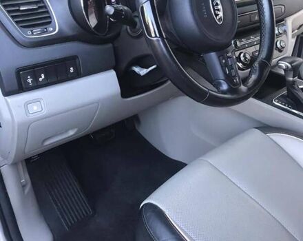 Сірий Кіа Седона, об'ємом двигуна 3.34 л та пробігом 110 тис. км за 19500 $, фото 7 на Automoto.ua