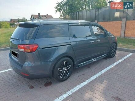 Киа Седона 2015 в Днепре (Днепропетровске) на Automoto.ua Серый Киа Седона, объемом двигателя 2.2 л и пробегом 187 тыс. км за 18500 $, фото 1 на Automoto.ua