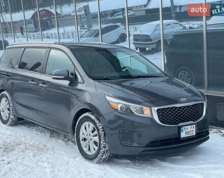 Серый Киа Седона, объемом двигателя 3.3 л и пробегом 145 тыс. км за 14700 $, фото 1 на Automoto.ua