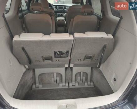 Синій Кіа Седона, об'ємом двигуна 3.34 л та пробігом 230 тис. км за 14000 $, фото 7 на Automoto.ua