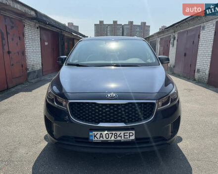 Синий Киа Седона, объемом двигателя 3.34 л и пробегом 50 тыс. км за 18700 $, фото 1 на Automoto.ua