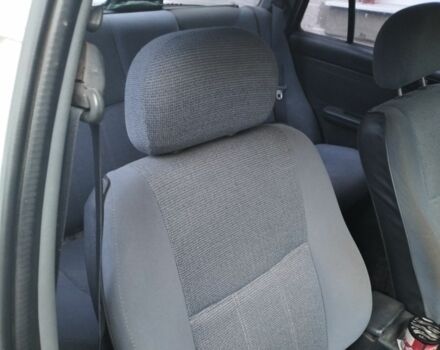 Белый Киа Сефия, объемом двигателя 0 л и пробегом 288 тыс. км за 500 $, фото 4 на Automoto.ua