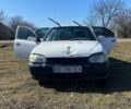 Белый Киа Сефия, объемом двигателя 1.5 л и пробегом 360 тыс. км за 2000 $, фото 1 на Automoto.ua