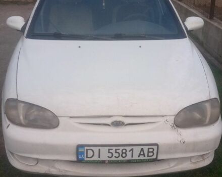 Белый Киа Сефия, объемом двигателя 1.5 л и пробегом 200 тыс. км за 1400 $, фото 1 на Automoto.ua