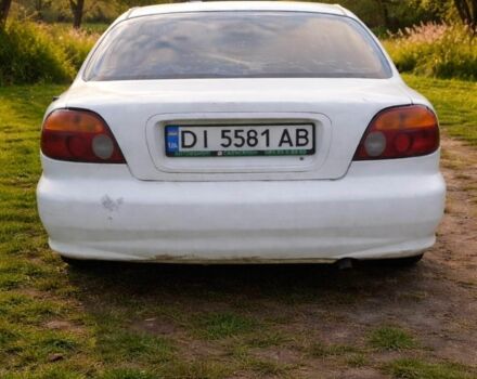 Белый Киа Сефия, объемом двигателя 1.5 л и пробегом 200 тыс. км за 1200 $, фото 1 на Automoto.ua