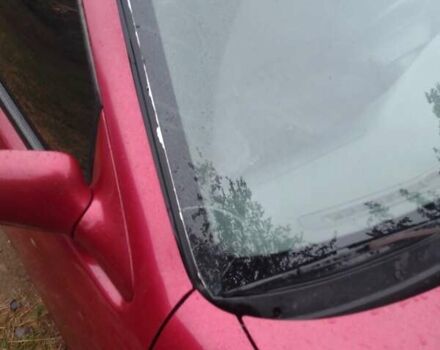 Красный Киа Сефия, объемом двигателя 1.5 л и пробегом 300 тыс. км за 1700 $, фото 2 на Automoto.ua