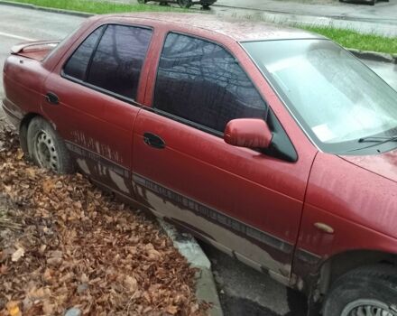 Красный Киа Сефия, объемом двигателя 1.6 л и пробегом 195 тыс. км за 474 $, фото 3 на Automoto.ua