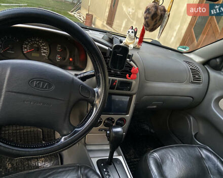 Черный Киа Шума, объемом двигателя 1.6 л и пробегом 308 тыс. км за 3100 $, фото 10 на Automoto.ua