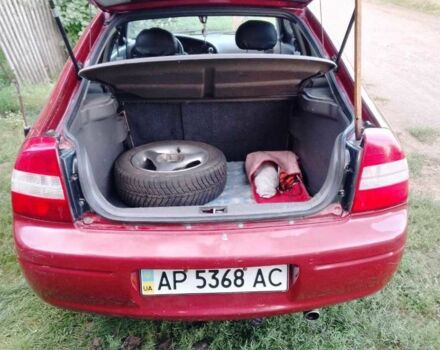 Красный Киа Шума, объемом двигателя 1.5 л и пробегом 170 тыс. км за 1850 $, фото 2 на Automoto.ua