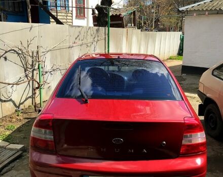 Красный Киа Шума, объемом двигателя 16 л и пробегом 243 тыс. км за 1700 $, фото 2 на Automoto.ua