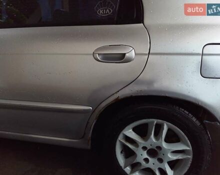 Сірий Кіа Шума, об'ємом двигуна 1.6 л та пробігом 255 тис. км за 1950 $, фото 9 на Automoto.ua