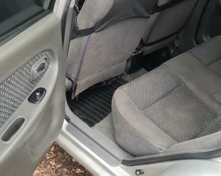 Сірий Кіа Шума, об'ємом двигуна 1.6 л та пробігом 240 тис. км за 1700 $, фото 4 на Automoto.ua