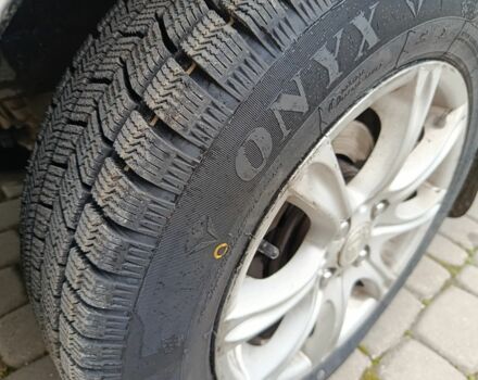 Сірий Кіа Шума, об'ємом двигуна 1.6 л та пробігом 300 тис. км за 2700 $, фото 4 на Automoto.ua