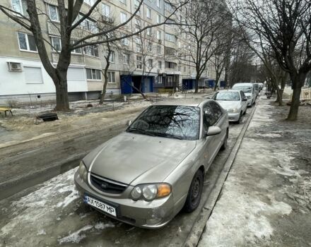 Сірий Кіа Шума, об'ємом двигуна 1.8 л та пробігом 300 тис. км за 1500 $, фото 1 на Automoto.ua