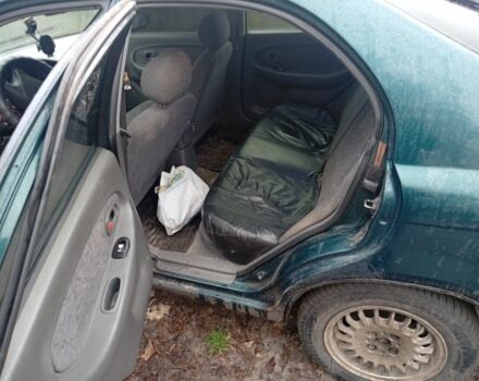 Зеленый Киа Шума, объемом двигателя 1.5 л и пробегом 460 тыс. км за 1000 $, фото 1 на Automoto.ua