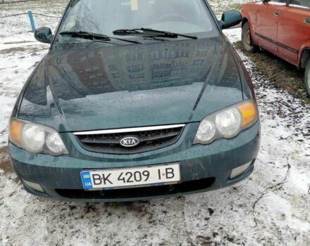 Зеленый Киа Шума, объемом двигателя 1.8 л и пробегом 200 тыс. км за 1450 $, фото 1 на Automoto.ua