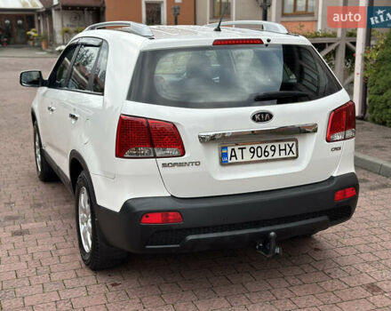Белый Киа Соренто, объемом двигателя 2.2 л и пробегом 260 тыс. км за 9650 $, фото 10 на Automoto.ua