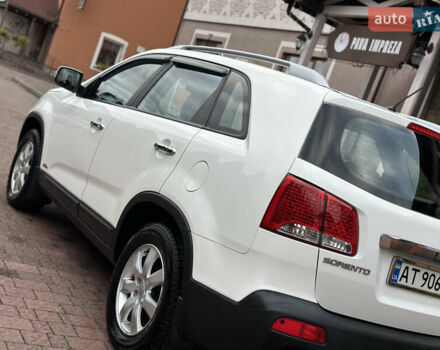 Белый Киа Соренто, объемом двигателя 2.2 л и пробегом 260 тыс. км за 9850 $, фото 9 на Automoto.ua