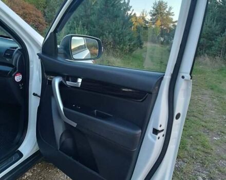 Белый Киа Соренто, объемом двигателя 2.2 л и пробегом 258 тыс. км за 10500 $, фото 13 на Automoto.ua