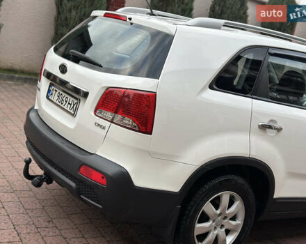 Белый Киа Соренто, объемом двигателя 2.2 л и пробегом 260 тыс. км за 9850 $, фото 16 на Automoto.ua