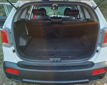 Белый Киа Соренто, объемом двигателя 2.2 л и пробегом 258 тыс. км за 10500 $, фото 18 на Automoto.ua