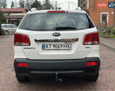 Белый Киа Соренто, объемом двигателя 2.2 л и пробегом 260 тыс. км за 9850 $, фото 12 на Automoto.ua