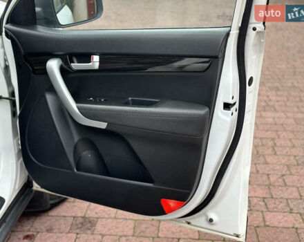 Белый Киа Соренто, объемом двигателя 2.2 л и пробегом 260 тыс. км за 9850 $, фото 41 на Automoto.ua