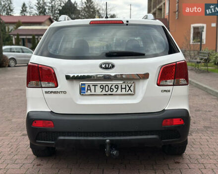 Белый Киа Соренто, объемом двигателя 2.2 л и пробегом 260 тыс. км за 9650 $, фото 12 на Automoto.ua