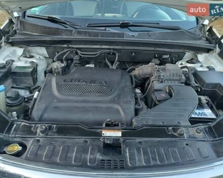 Белый Киа Соренто, объемом двигателя 2.2 л и пробегом 258 тыс. км за 10500 $, фото 8 на Automoto.ua