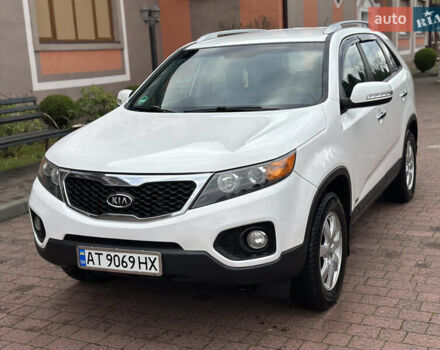 Белый Киа Соренто, объемом двигателя 2.2 л и пробегом 260 тыс. км за 9850 $, фото 2 на Automoto.ua