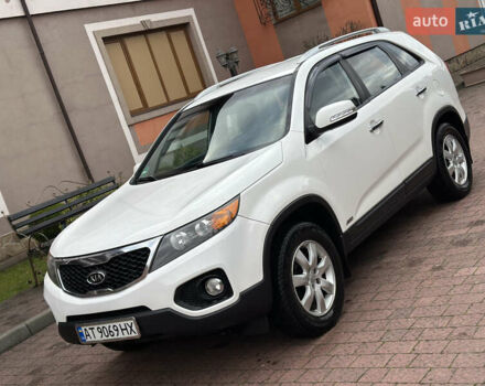 Белый Киа Соренто, объемом двигателя 2.2 л и пробегом 260 тыс. км за 9850 $, фото 3 на Automoto.ua