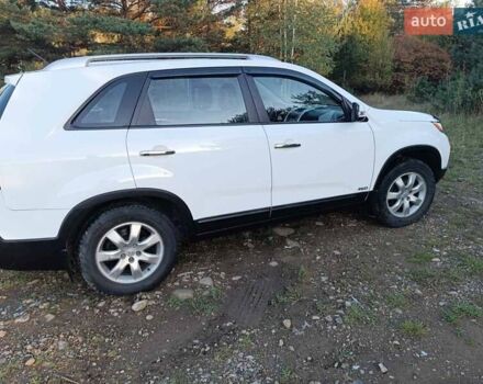 Белый Киа Соренто, объемом двигателя 2.2 л и пробегом 258 тыс. км за 10500 $, фото 10 на Automoto.ua