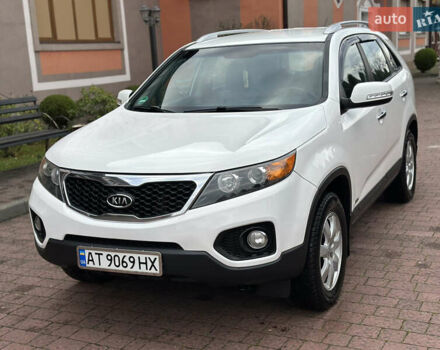 Белый Киа Соренто, объемом двигателя 2.2 л и пробегом 260 тыс. км за 9650 $, фото 2 на Automoto.ua