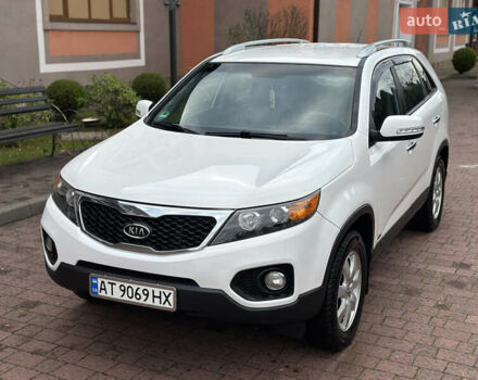 Белый Киа Соренто, объемом двигателя 2.2 л и пробегом 260 тыс. км за 9650 $, фото 1 на Automoto.ua