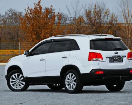 Белый Киа Соренто, объемом двигателя 2.2 л и пробегом 137 тыс. км за 11800 $, фото 1 на Automoto.ua