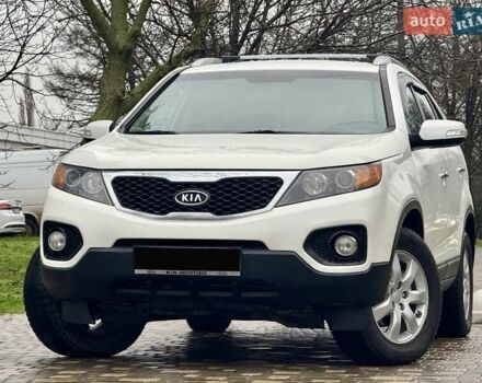 Білий Кіа Соренто, об'ємом двигуна 2.4 л та пробігом 327 тис. км за 9999 $, фото 4 на Automoto.ua