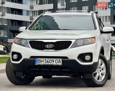 Белый Киа Соренто, объемом двигателя 2.4 л и пробегом 331 тыс. км за 9999 $, фото 11 на Automoto.ua