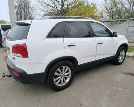 Білий Кіа Соренто, об'ємом двигуна 2.2 л та пробігом 258 тис. км за 14000 $, фото 3 на Automoto.ua