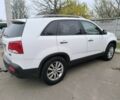 Білий Кіа Соренто, об'ємом двигуна 2.2 л та пробігом 258 тис. км за 14000 $, фото 3 на Automoto.ua