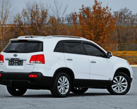 Белый Киа Соренто, объемом двигателя 2.2 л и пробегом 137 тыс. км за 11800 $, фото 5 на Automoto.ua