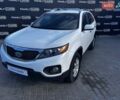 Белый Киа Соренто, объемом двигателя 2.4 л и пробегом 300 тыс. км за 10500 $, фото 1 на Automoto.ua